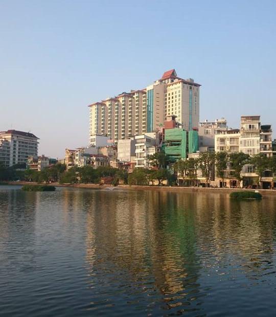 Bán nhà 2 mặt phố Trấn Vũ, diện tích 89m2, nhà cấp 4, vị trí đẹp xây khách sạn