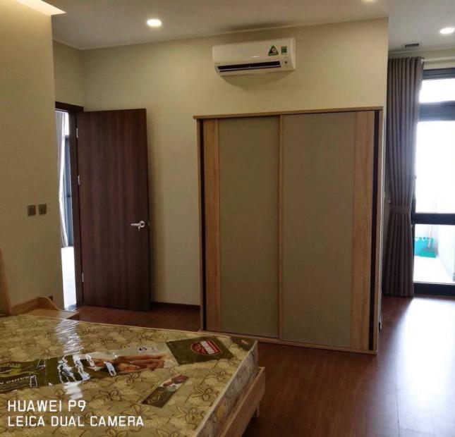 Cho thuê căn hộ chung cư Tràng An Complex 100m2, 3 PN, nội thất cơ bản 12.5 tr/th. Gọi 0977.288.526