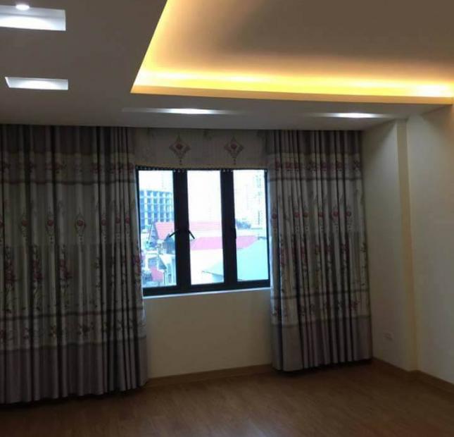 Nhà phân lô vip Ngụy Như Kon Tum 6.7 tỷ, 50m2, ô tô, hiện đại