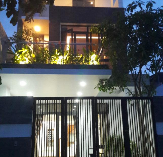 Chính chủ bán nhà 3 tầng đường Hồ Phi Tích, KĐT Sinh Thái Hòa Xuân, Đà Nẵng, giá rẻ