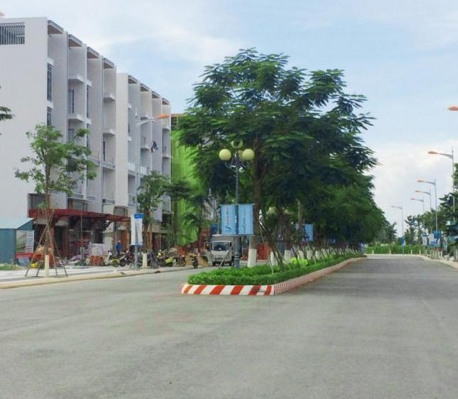 Đất thổ cư mặt tiền, đường Đồng Văn Cống, quận 2