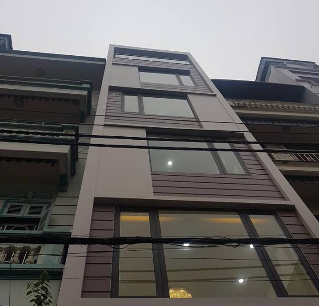 Bán nhà phố Nguyễn Khánh Toàn 48m2, 5 tầng, mặt tiền 4m, nhà mới 4.75 tỷ