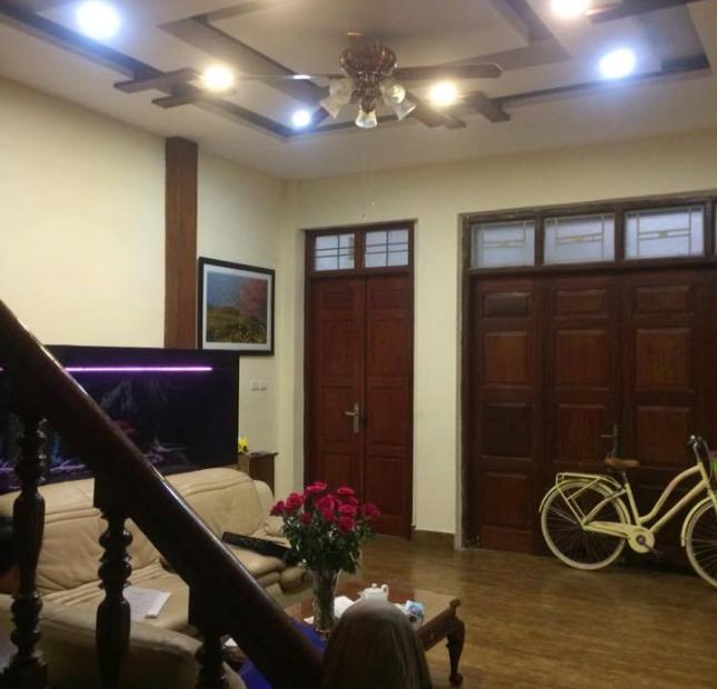 Cần bán nhà cực đẹp phố Điện Biên Phủ, ô tô đỗ cửa, DT: 50m2, 4 tầng, giá 9,3 tỷ