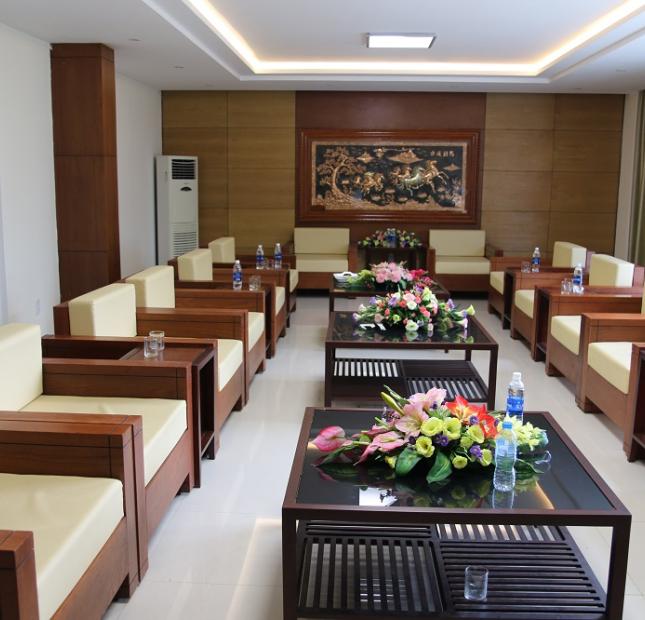 Cho thuê văn phòng MT Lê Văn Hiến, Đà Nẵng có chỗ để xe rộng, tháng máy, điều hòa