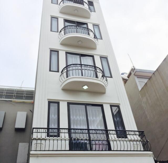 Chính chủ cần bán nhà đẹp phố Triều Khúc, Thanh Xuân 33m2 * 5 tầng, giá 2.3 tỷ