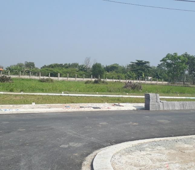 Bán lô đất mặt tiền 52m2 Long Phước, Quận 9