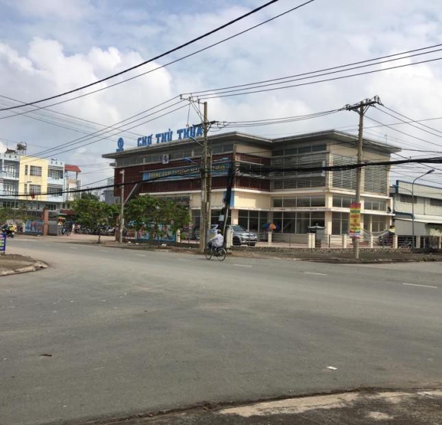 Bán 1 nền lock A duy nhất trung tâm thương mại Thủ Thừa Phú Thanh, LH 0948.773.113