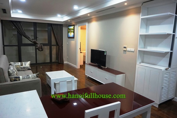 Cho thuê căn hộ cao cấp phố Bùi Thị Xuân, 0983739032