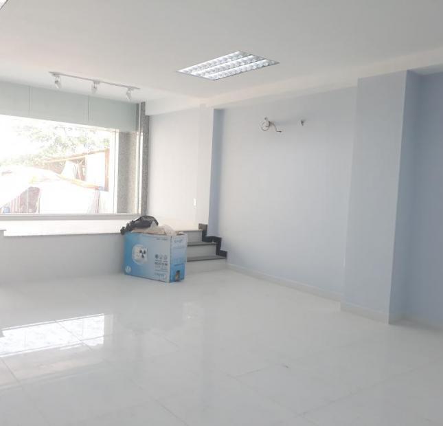 Cho thuê văn phòng hiện đại lý tưởng Quận 2, 75m2, chỉ 12 triệu/th