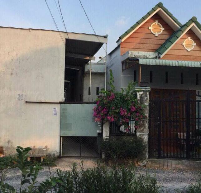 Bán 1 căn nhà trệt mái thái có 5 phòng trọ gác lững khu dân cư Hàng Bàng, đường Nguyễn Văn Linh