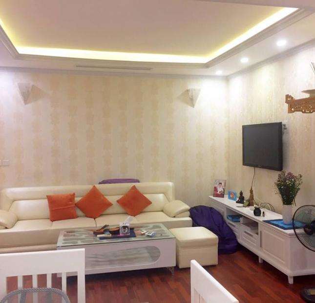 Cho thuê chung cư Home City Trung Kính, 2 phòng ngủ, đồ cơ bản 11 tr/th