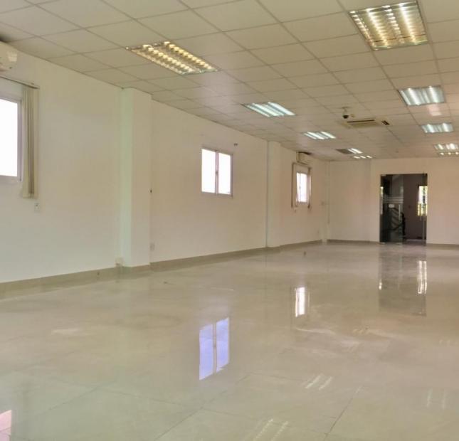 Văn phòng cho thuê quận Phú Nhuận, rộng 65m2, giá 16,3tr/th, Đào Duy Anh
