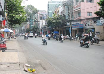 Nhà khu vip đường Nguyễn Thị Tú, DT: 4,2x18m, 2 lầu, ST, 2,8 tỷ