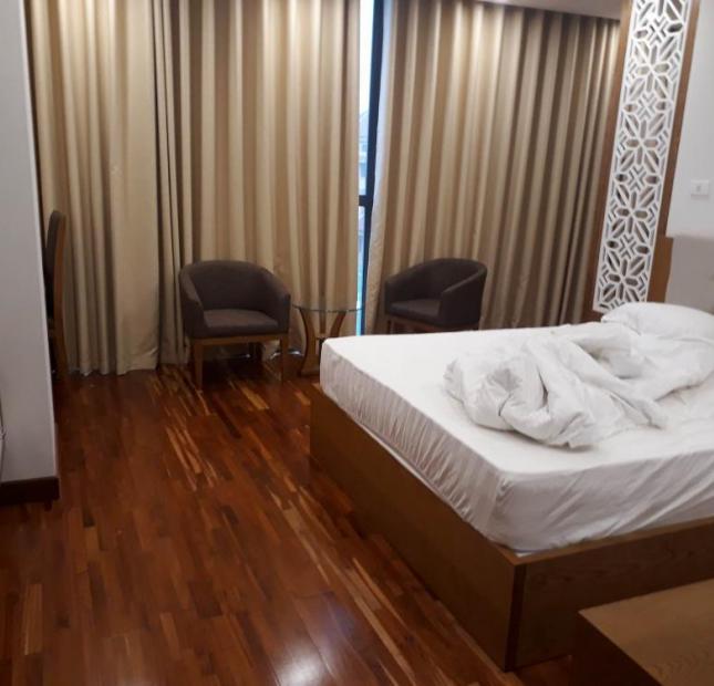 Cho thuê khách sạn 3 sao Trần Duy Hưng, 550m2 x 9 tầng, 95 phòng, 850 triệu/tháng vị trí đắc địa