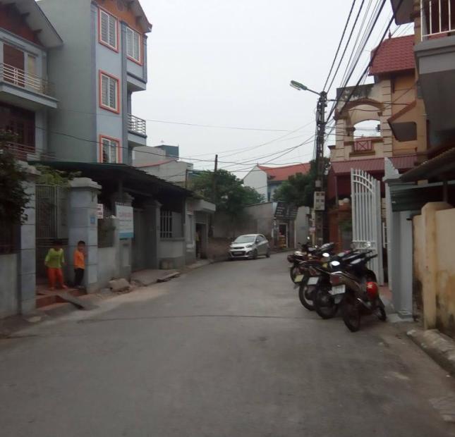 Duy nhất lô 50m2, kinh doanh ngay cạnh chung cư cao cấp Northern Diamond, Long Biên, HN