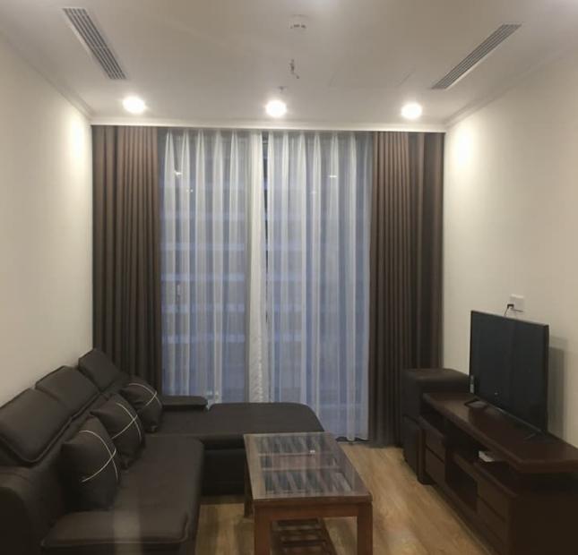 Cho thuê căn hộ chung cư FLC Complex 36 Phạm Hùng, 3PN. LH 01653688114