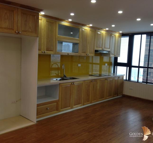 Chính chủ cho thuê căn hộ cao cấp tại Golden Land, 145m2 3PN, full nội thất, giá 13 tr/th