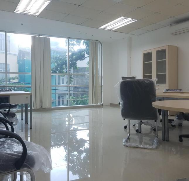 Cho thuê văn phòng quận Phú Nhuận, 20m2 - 500m2, MT Đào Duy Anh, LH: 0939.413.406 (Mr. Hiệp)