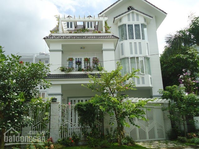 Bán tòa nhà văn phòng MT Phạm Ngọc Thạch, Phường 6, Quận 3