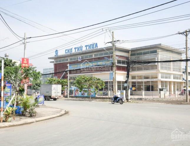 Bán ki ốt ở trung tâm thị trấn Thủ Thừa. DT 125m2, 1.6 tỷ bao sang tên, SHR