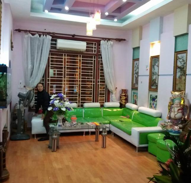 Cần bán gấp nhà Thanh Xuân, diện tích 40m2, giá 2.3 tỷ, LH: 0967041155