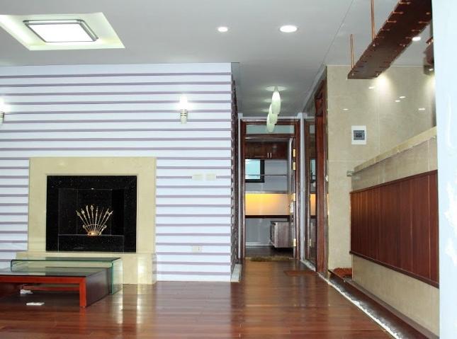 Cho thuê căn hộ 120m2 Indochina Plaza IPH, tầng 19, 3PN, căn góc, đủ đồ, giá 28 tr/th