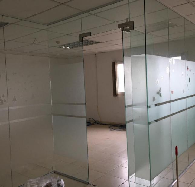 Cho thuê gấp 150m2 văn phòng tại toà Vinaconex 6 số 475 đường Nguyễn Trãi, 25 tr/th, 0976806467