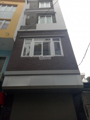 Cho thuê nhà ngõ Nguyễn Khang, Cầu Giấy, DT 55m2, 5 tầng, MT 4m. Giá 17 tr/th