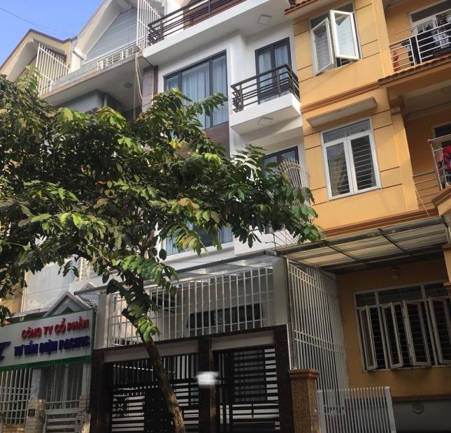 Cho thuê nhà phố Nguyễn Thị Định, Cầu Giấy, DT 84m2, 5.5 tầng, MT 12m. Giá 75 tr/th