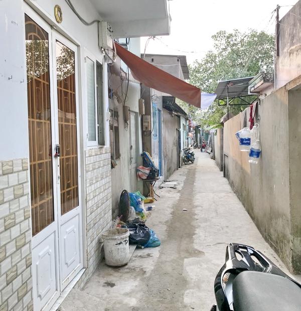 Bán gấp nhà giấy tay hẻm 103 đường Nguyễn Thị thập Phường Tân Phú Quận 7