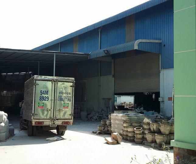 Cho thuê gấp kho xưởng 2500m2 giá rẻ tại Thuận An, Bình Dương