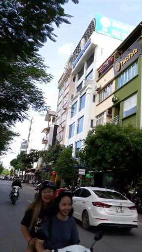 Cho thuê nhà riêng mặt phố P. Trung Hòa, 2 tầng có thể kinh doanh