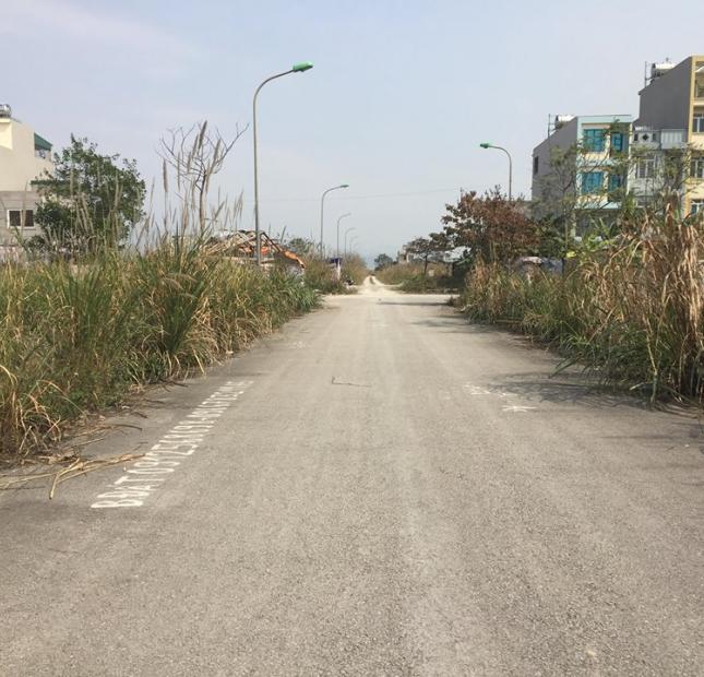 Cần bán ô đất khu vực Hà Khánh B diện tích lớn 375m2 giá cực Tốt.
