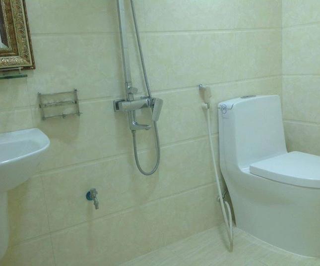 Bán nhà cạnh mặt phố Kim Mã, DT: 56m2 x 4 tầng mới đẹp, giá 6,5 tỷ