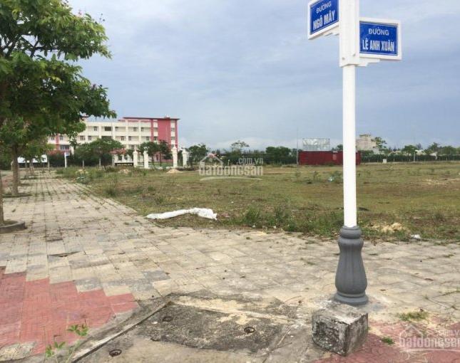 Bán gấp lô đất trước trường đại học Phan Châu Trinh, giá chỉ 5tr5/m2, khu đô thị số 3.lh 0935990510