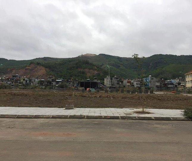 Bán đất tại dự án khu dân cư đô thị Km8- Quang Hanh- Cẩm Phả, Giá chỉ 5tr3/m2
