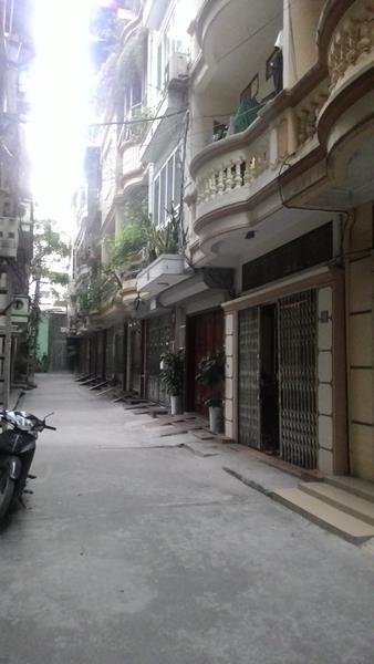 Bán nhà cấp 4 phố Quảng An, Tây Hồ, ô tô đỗ cửa