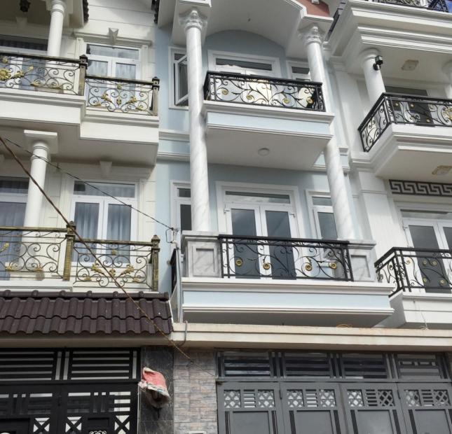 Cần bán nhà gấp mới xây ở ngay, sổ hồng chính chủ đường 19 - Phạm Văn Đồng, Hiệp Bình Chánh