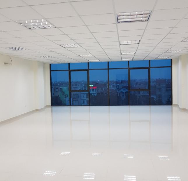 Cho thuê văn phòng và mặt bằng kinh doanh 5 tầng,400m2 sử dụng, MT 8 m , vị trí đẹp khu công nghiệp Thăng LONG  0968137326