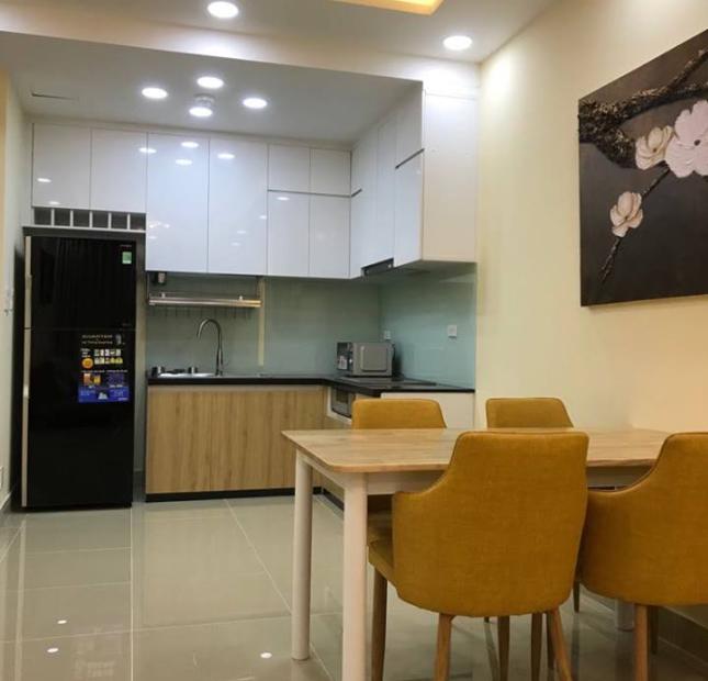 Cần cho thuê gấp căn hộ chung cư Tân Phước Plaza, quận 11, DT 70m2, 2PN