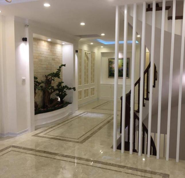 Bán Nhà 93 Hoàng Văn Thái 53m2 mặt tiền 5.2m 3 tầng 2 oto tránh nhau thuận để cho thuê , kinh doanh 8.5 tỷ