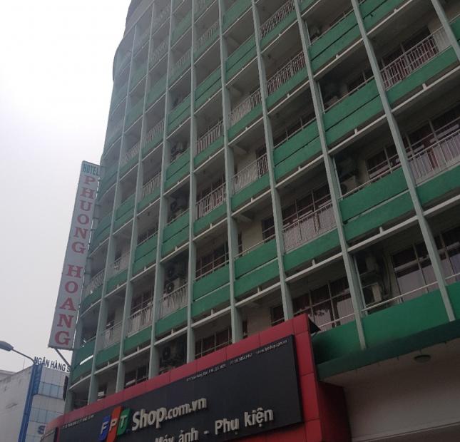 Cho thuê khách sạn góc 2 mặt tiền Trần Hưng Đạo và Châu Văn Liêm quận 5. DT: 10*36m, gồm 81 phòng