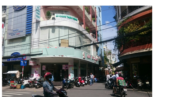 Bán nhà giá rẻ ngay góc 2MT đường Võ Văn Tần và Cao Thắng, Quận 3
