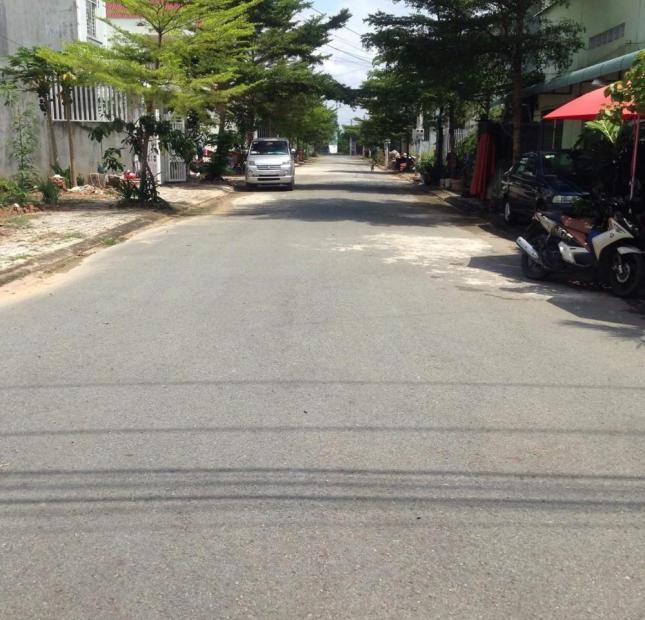 Bán đất đường Nguyễn Duy Trinh ngay vòng xoay Phú Hữu, quận 9