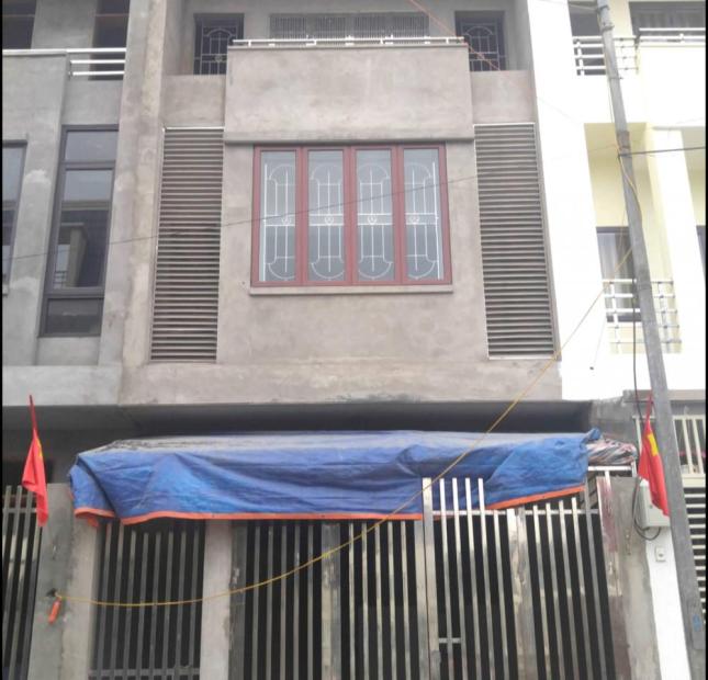 Nhà LK 3.5 tầng xây mới KĐT Duyên Thái, Thường Tín, ô tô đỗ cửa, giá 1,9tỷ, SĐCC. 0942.044.956
