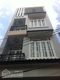 Bán gấp nhà mặt phố tại đường Phan Văn Hớn, Hóc Môn, sổ riêng. Diện tích 150m2, giá 5 tỷ