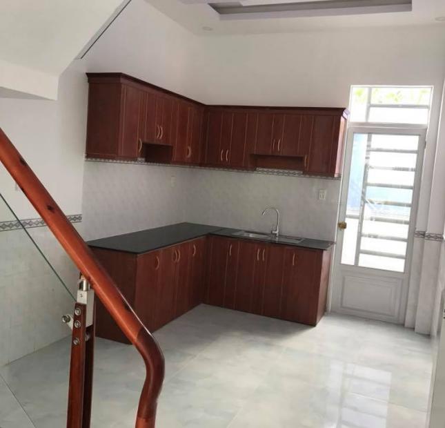 Cần bán gấp nhà mới xây đẹp Nguyễn Văn Tạo, Nhà Bè, DT 3,5x11m. Giá 1,4 tỷ