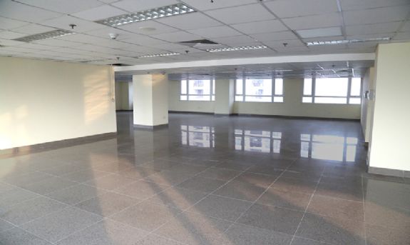 Sàn văn phòng 800m2, cho thuê diện tích linh hoạt, ngay tại trung tâm quận Đống Đa, Hà Nội