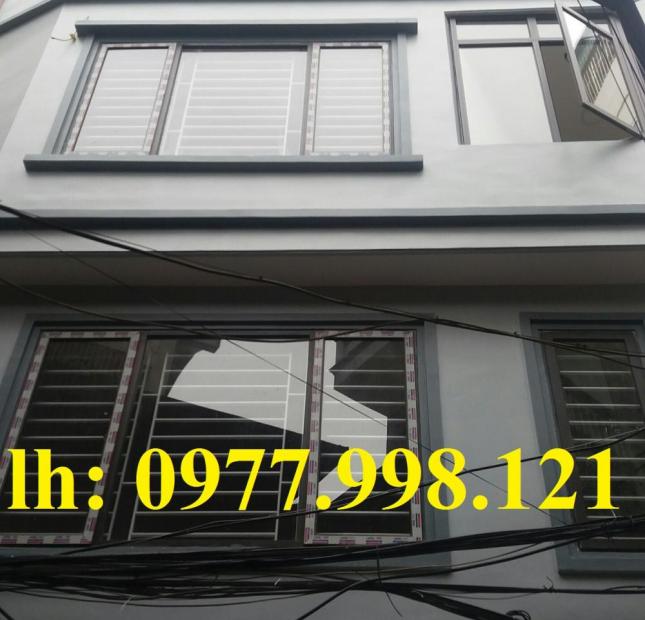 Bán nhà Bùi Xương Trạch, Thanh Xuân, DT 35m2 * 5tầng, MT 5.5m, SĐCC, Giá 3.2 tỷ, LH: 0977998121