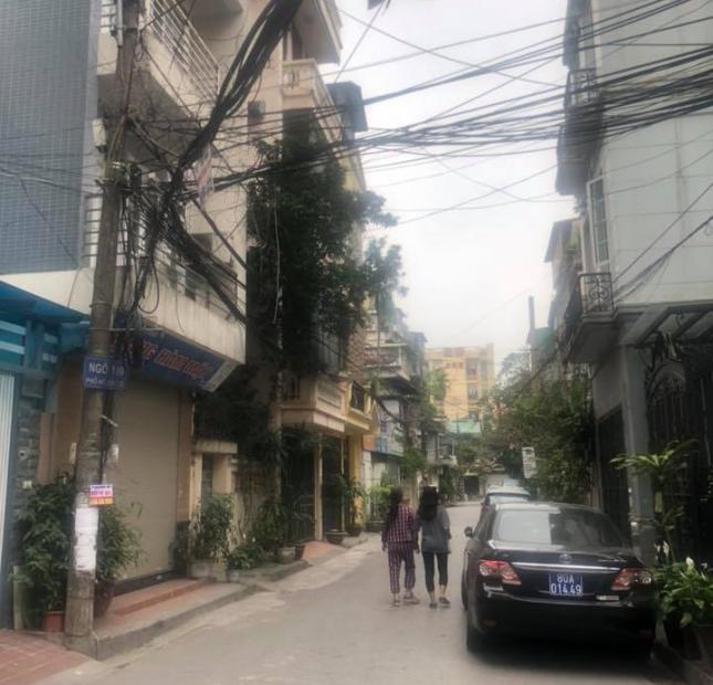 Nhà Hồ Đắc Di Đống Đa 100m2 4 tầng nhà đẹp gara ô tô 10.6 tỷ.